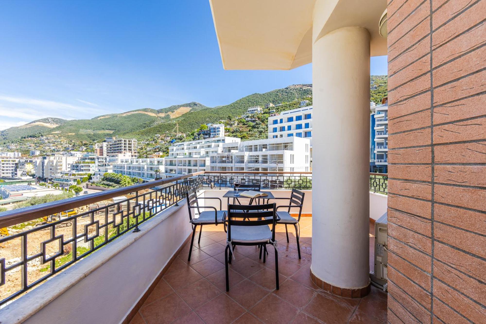 Melon Apartments Vlorë Exteriör bild