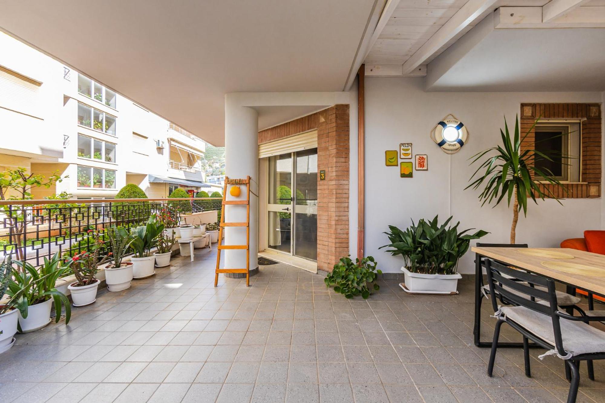 Melon Apartments Vlorë Exteriör bild